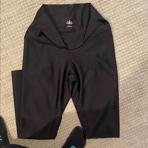 ALO Yoga 7/8th Midnight Black Leggings